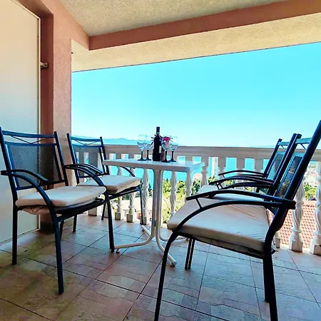 Konukevi & Tempera Neum